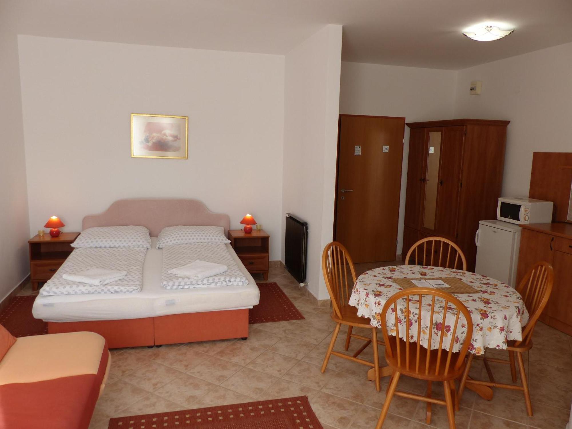 Toscana Lakeside Apartments I - II Family Friend ชิโอฟก ห้อง รูปภาพ