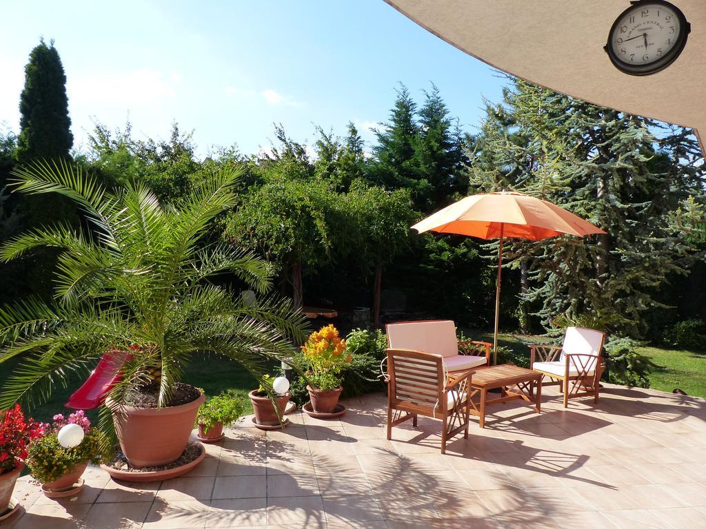 Toscana Lakeside Apartments I - II Family Friend ชิโอฟก ภายนอก รูปภาพ