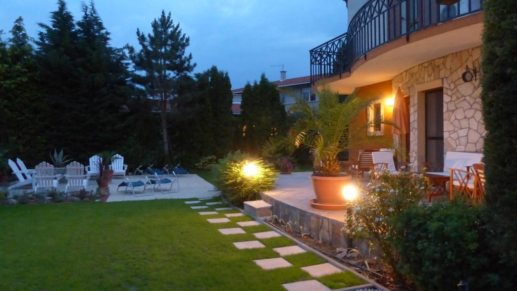 Toscana Lakeside Apartments I - II Family Friend ชิโอฟก ภายนอก รูปภาพ