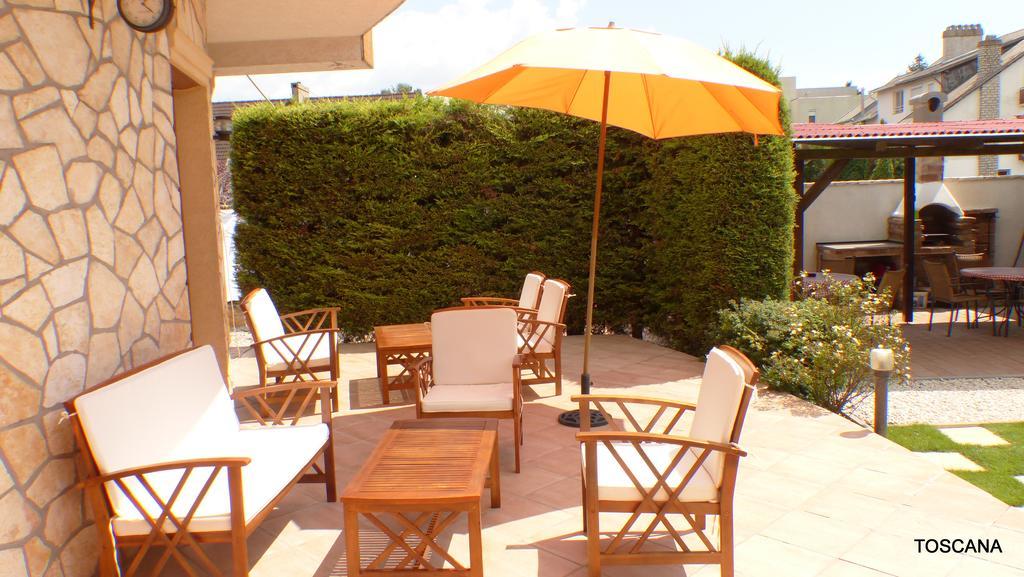 Toscana Lakeside Apartments I - II Family Friend ชิโอฟก ภายนอก รูปภาพ